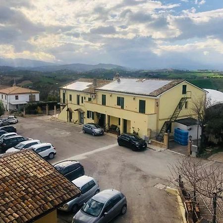 Villa Il Salice Castilenti Exterior foto