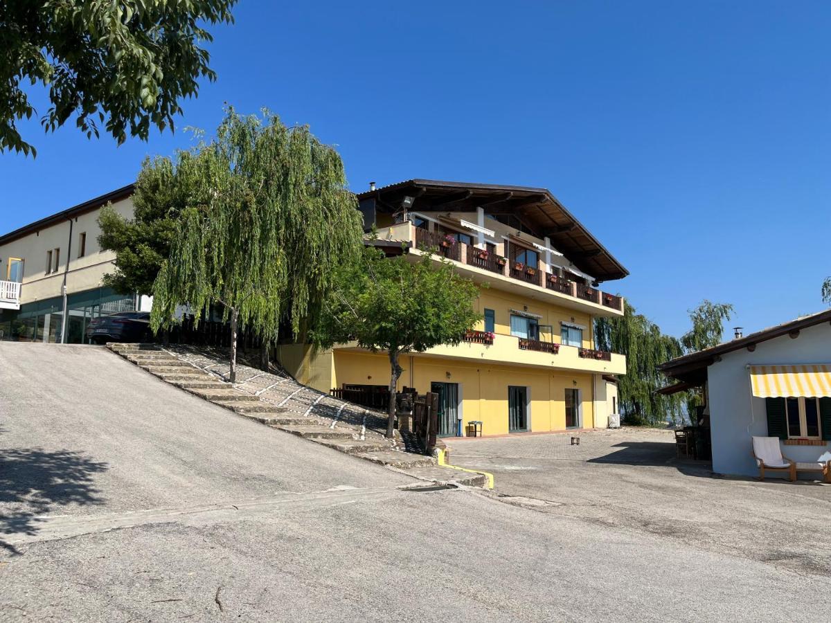 Villa Il Salice Castilenti Exterior foto